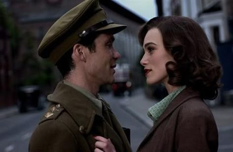 Keira Knightley and Cillian Murphy in The Edge of Love (2008). Edge Of Love, The Edge Of Love, Elizabeth Swann, Cillian Murphy Peaky Blinders, Keira Knightly, Septième Art, Dylan Thomas, Atonement, Keira Knightley