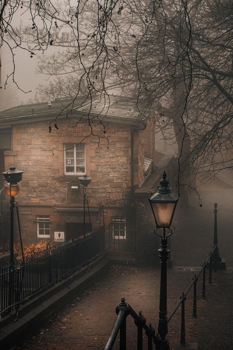 Edinburgh (OC) (1248 x 1872) Scotland Wallpaper, Scotland Aesthetic, New England Aesthetic, England Aesthetic, Foggy Morning, Dark Academia Aesthetic, Wallpaper Art, Edinburgh Scotland, Academia Aesthetic