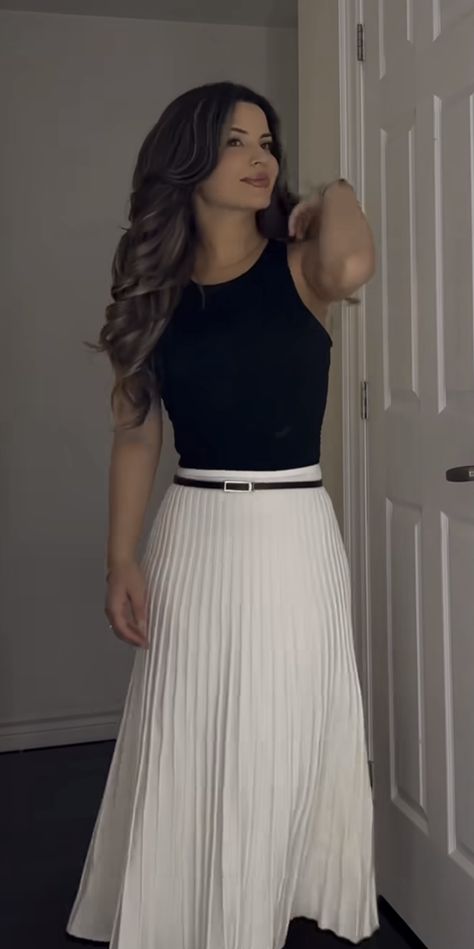 White Blouse And Black Skirt Outfit, Church Outfit Women Classy, Black Pleated Skirt Fall Outfit, Apple Belly Outfits, Interview Outfit Women Skirt, Modest Pleated Skirt Outfit, Lunch Summer Outfit, Elegant Maxi Skirt Outfit, Long Skirt For Short Women