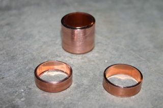 Picture of Cut the Ring Make A Ring, Copper Pipe Ideas, How To Make A Ring, Diy Copper Ring, Copper Pipe Projects, Copper Rings Handmade, Ring Making Diy, Copper Diy Projects, Homemade Forge