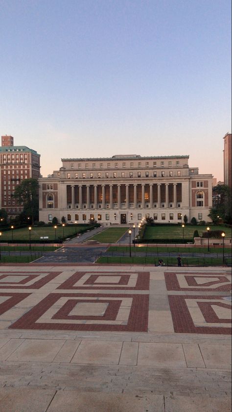 Brooklyn College Aesthetic, University In America, District Of Columbia Aesthetic, How To Get Into Columbia University, Columbia University Vision Board, New York Columbia University, Aesthetic Columbia University, Columbia University Medical School, Ivy College Aesthetic