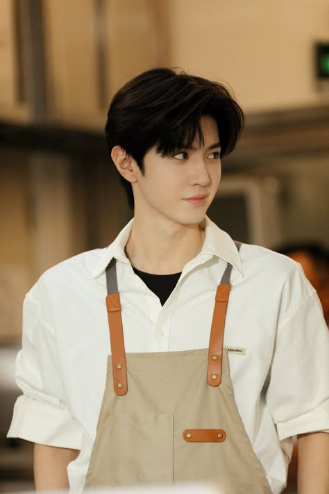 Chen Zhen Yuan, Korean Drama Actors, Most Handsome Korean Actors, Itazura Na Kiss, Chen Zheyuan, Chen Zhe Yuan, Ayat Al-quran, Chinese Man, Hidden Love