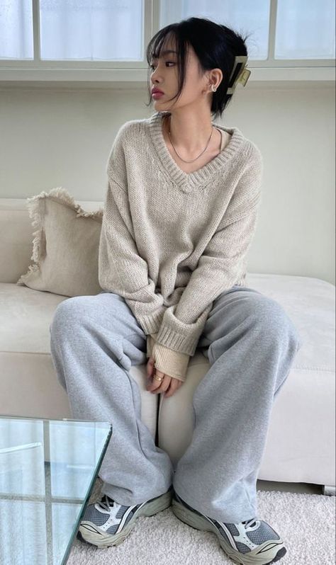 Korean Clothing Brands, Inverness, Mode Inspo, Winter Fits, 가을 패션, Korean Outfits, Cozy Fashion, Mode Inspiration, Casual Style Outfits