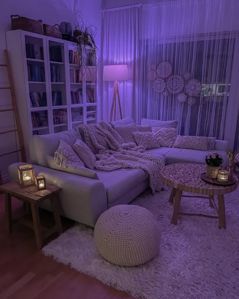 Stile Hijab, Apartment Living Room Design, Dream Apartment Decor, Future Apartment Decor, Redecorate Bedroom, Cozy Room Decor, Apartment Decor Inspiration, Dream Room Inspiration, Room Makeover Inspiration