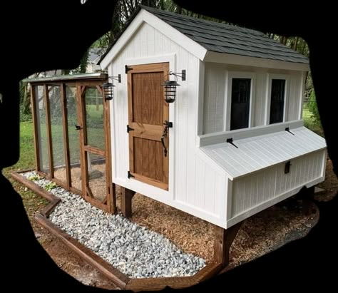 Heavy Duty Chicken Coop, Chicken Coop Designs With Garden, Backyard Hen House, Chicken Coop Ideas Farmhouse, Hen House Ideas Diy, Backyard Garden And Chicken Coop, Garden Shed And Chicken Coop, Hannah Montana Chicken Coop, Small Garden Chicken Coop