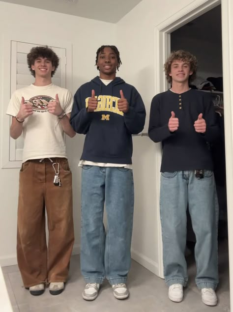 Men In Comfy Clothes, Brown Pants Fit Men, Boys Trending Outfits, Utah Boy Fits, High School Guys Outfits, Fashionable Mens Outfits, Cream Outfits Men, Good Style Boys, Boy Style Outfits Casual