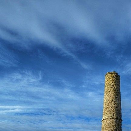 iWalk Cornwall on Instagram: "Wheal Trewavas on the Praa Sands to Trewavas Mine walk⁣ Distance: 4.4 miles⁣ Steepness grade: moderate⁣ A circular walk from Praa sands across Rinsey Head to the engine house of the ironically-named Wheal Prosper, and Trewavas mine where an engine house now forms part of the path" Praa Sands, Engine House, January 12, Travel Guides, Cornwall, Walking, Travel, On Instagram, Instagram