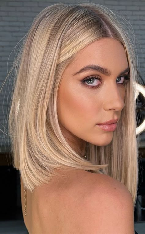 Best Blonde Hair Color For Blue Eyes, Blond Hair Trends 2024, Blonde Trends 2024, Blonde 2024 Trends, Blonde Hair 2024 Trends, Blonde Hair 2024, 2024 Blonde Hair Trends, Chic Blonde Hair, Summer Blonde