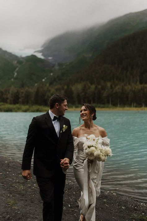 Alaska Wedding Venues, Alaskan Elopement, Alaska Weddings, Kenai Alaska, Alaskan Wedding, Forest Engagement Photos, Alaska Elopement, Seward Alaska, Alaska Wedding