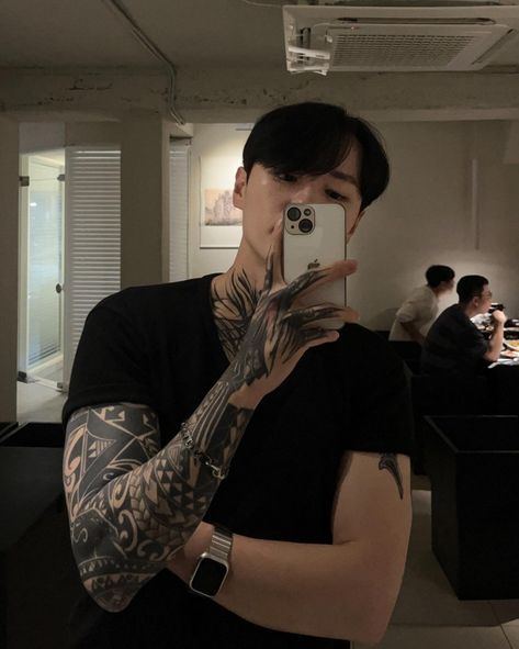 Attractive Men Tattoos, Chest Tattoos Men Aesthetic, Guy Chest Tattoos, Asian Tattoos Men Aesthetic, Korean Men With Tattoos, Asian Guy Tattoo, Cute Korean Guys With Tattoos, Guy With Tattoos, Tattoed Man Aesthetic Dark