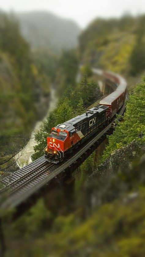 Tilt Shift Photos, Tilt Shift Photography, Tiny Stuff, Motion Photography, Photoshop Styles, Heaven Art, Railroad Photography, Railroad Photos, Tilt Shift