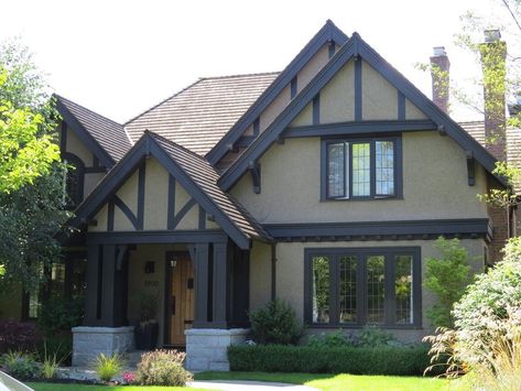 Exterior Color Palettes with Dark Trim — Kelly Bernier Designs Brown House Black Trim, Dark Trim Exterior House, Tudor Exterior Paint, Exterior Color Palettes, Stucco Exterior Colors, English Cottage Exterior, Tudor Exterior, White Craftsman, Trim Paint Color