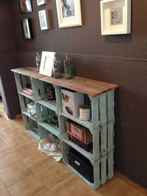 FabArtDIY Wood Wine Crate Ideas and Projects - Rustic Wood Crate Shelves Wine Box Shelves, Wood Crate Shelves, Furniture Wheels, Koti Diy, Diy Rustic Home, Crate Shelves, Easy Home Decor, Rustic Farmhouse Decor, Handmade Home Decor