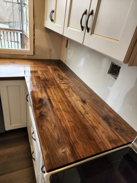 Small Kitchen Remodel Rustic, Rustic Trailer Remodel Mobile Homes, Homemade Kitchen Countertops, Real Wood Countertops, Wooden Kitchen Counter Tops, Wooden Kitchen Countertops Rustic, Rustic Mobile Home Decor, Man Made Countertops, Diy Kitchen Remodel Farmhouse