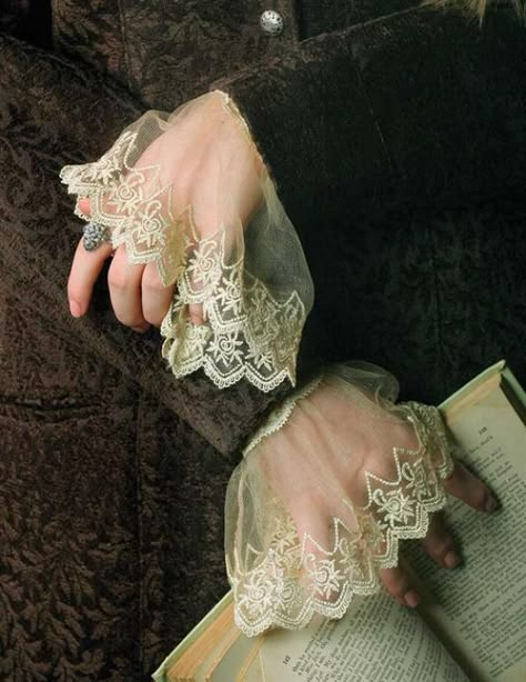 Victorian Vampire, Elizabethan Era, Victorian Age, Vampire Aesthetic, Victorian Aesthetic, Lace Cuffs, Victorian Lace, Gothic Aesthetic, Brendon Urie