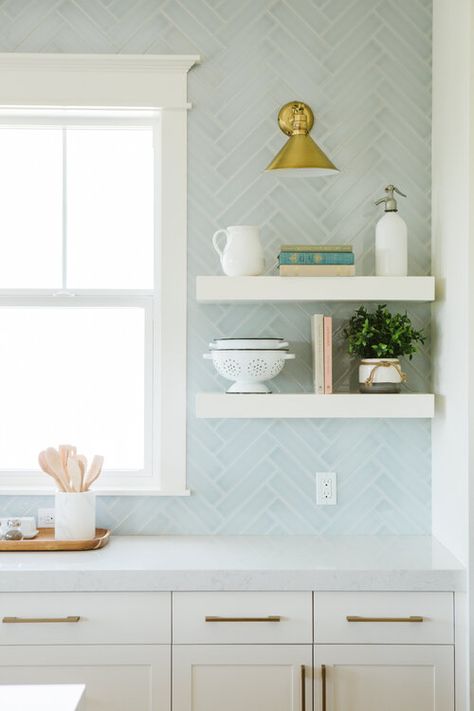 Beach Kitchen Backsplash Ideas, Light Blue Backsplash, Modern Coastal Kitchen, Mantel Styling, Blue Kitchen Tiles, Light Blue Kitchens, Coastal Kitchen Decor, Blue Backsplash, Beach Kitchens