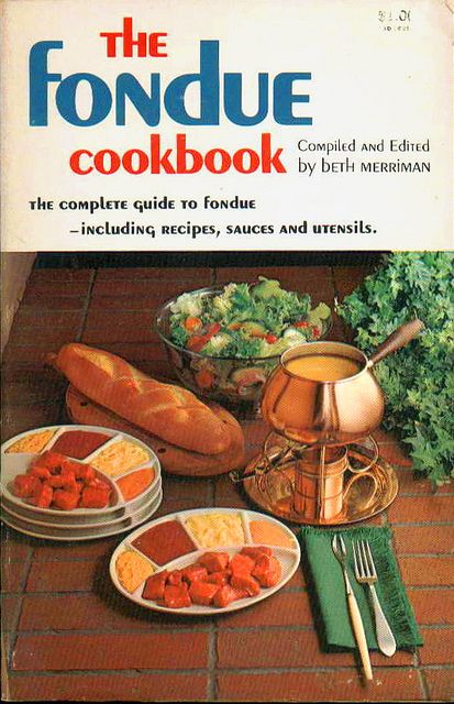 I have these plates!!!  And now I will be on the lookout for the cookbook!!!! Retro Fondue Party, 1970s Fondue Party, 70s Dishes, Vampire Dinner, Fondue Recipes Meat, Ski Christmas, Chocolate Fondue Recipe, Fondue Recipes Cheese, Fondue Recipe