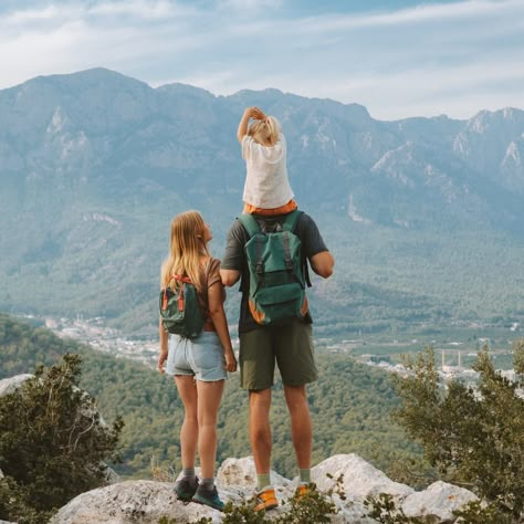 Ready to make magical memories with your little ones? Traveling with toddlers can be an incredibly fun and rewarding experience for everyone! Embrace the adventure and discover how joyful family travel can be. 👶🌟 #TravelWithToddlers #FunForAll #FamilyAdventures #FamilyVacation #travelingwithchildren #familytravel #familyfun Family Hugging, Family Hug, Couple With Baby, Family Hiking, Hiking Pictures, Hugging Couple, Couple Kissing, Hiking With Kids, Dream Family