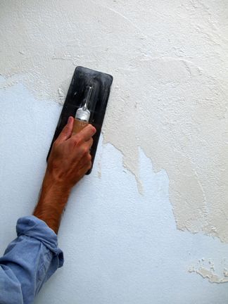 How To Paint Stucco Walls, Stucco Basement Walls, Stucco Kitchen Walls, How To Stucco A Wall, Diy Stucco Walls, Painted Plaster Walls, Faux Plaster Wallpaper, Stucco Texture Interiors, Plaster Wall Bedroom