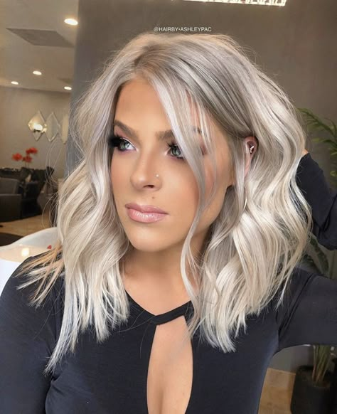 Half Blonde And Half Brown Hair, Blonde With Shadow Roots And Lowlights, Lived In Warm Blonde, Ice Blonde Hair, Silver Blonde Hair, Icy Blonde Hair, Long Hairdos, Dyed Blonde Hair, Gorgeous Hair Color