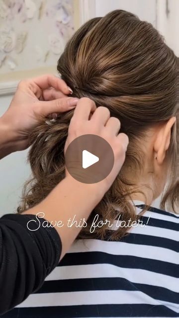 Half Up Half Down Hair For Mother Of The Groom, Easy Mother Of The Bride Hairstyles, Mother Of The Bride Hair Updo Classy, Mother Of The Bride Hair Tutorial, Old Hairstyles Woman, Updo Frontal Hairstyles, Vintage Updo Tutorial, Mom Of Bride Hairstyles, Mother Of The Groom Updos