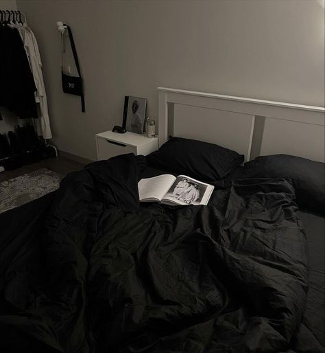 Y2k Emo Aesthetic, Bamboo Bed, Cosy House, Emo Aesthetic, Luxury Bed Sheets, Skater Aesthetic, Room Redesign, Black Room, Luxury Bed