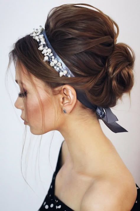 Voluminous Twisted Updo With Headband #longhair #updo ❤ How about you to learn how to do updo hairstyles for long hair yourself? Easy tutorials, casual and formal ideas, French twists, messy braided updos and plenty of inspo are here! ❤ #lovehairstyles #hair #hairstyles #haircuts Updo Hairstyles For Long Hair, Blond Rose, Updo With Headband, Easy Updos For Long Hair, Braided Updos, French Twists, Formal Ideas, Twisted Updo, Easy Updos