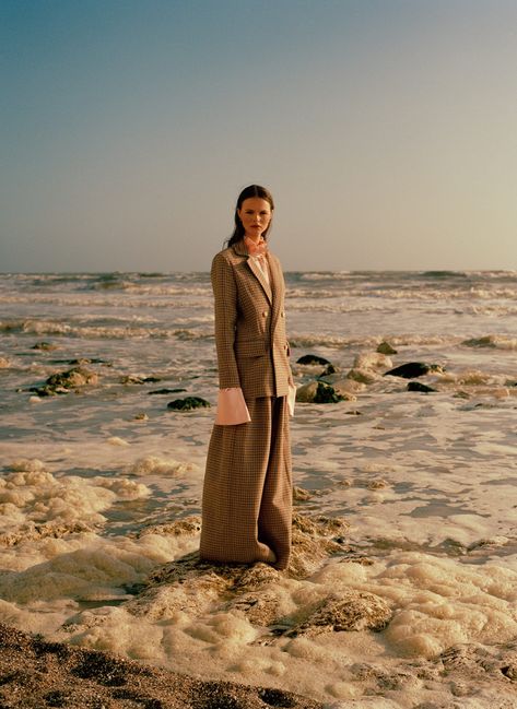 Seven sisters | English | Metal Magazine Desert Fashion Photoshoot, Beach Fashion Photography, Beach Fashion Shoot, Nature Editorial, Beach Fashion Editorial, Beach Editorial, Nature Photoshoot, Desert Fashion, Test Shoot