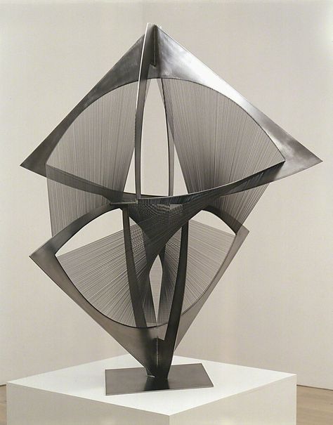 Constructivism Sculpture, Construction Sculpture, Naum Gabo, Giuseppe Penone, Black Sculpture, Jean Arp, Alexander Calder, Contemporary Sculpture, Wire Sculpture