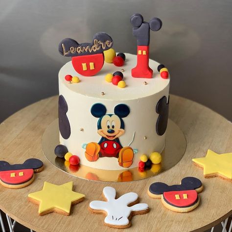 First Birthday Cake Mickey Mouse, Mickymousetheme Cake, Mickey Mouse Theme 1st Birthday, Mickey 1st Birthday Cake, Tort Mickey Mouse, Mickey Cake Birthday, Mickey Mouse 2nd Birthday Cake, Mickey Mouse Cake For Boys, Mickey Mouse Birthday Cake 2nd