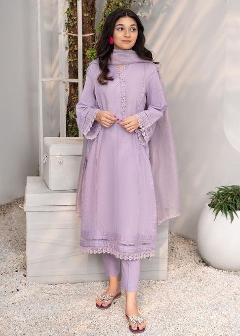 Pakistani 3 Piece Design, Lining Suit Design For Women, Suit Shirt Design For Women, Pakistani Kurta Sets For Women, Stylish Dress Designs Pakistani, Lavender Suits For Women Indian, Daily Wear Suits For Women, Purple Pakistani Suit, Pakistani Kurta Set