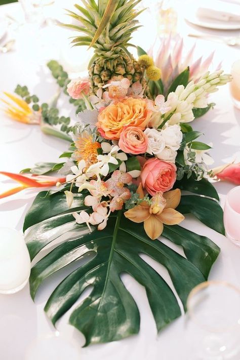 Wedding Table Flower Centerpieces, Tropical Wedding Table, Tropical Wedding Centerpieces, Tropical Wedding Theme, Tropical Wedding Ideas, Tropical Wedding Inspiration, Tropical Wedding Flowers, Anna Kim, Tropical Bridal Showers