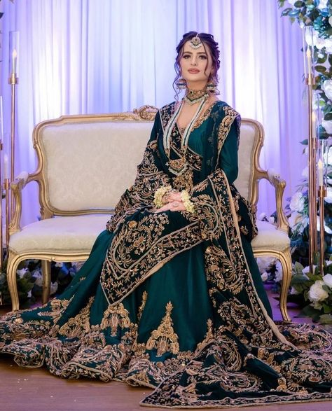 Latest Bridal Lehenga, Latest Bridal Dresses, Bridal Dresses Pakistan, Pakistani Wedding Outfits, Pakistani Fancy Dresses, Beautiful Pakistani Dresses, Fancy Dresses Long, Bridal Dress Fashion, Pakistani Bridal Dresses