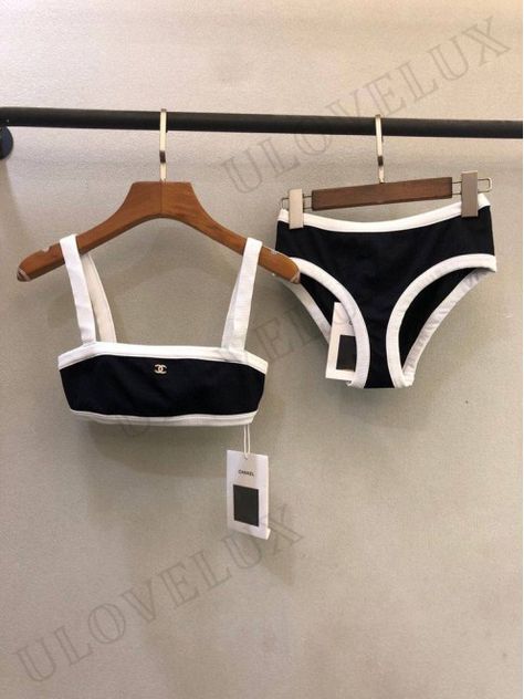 Chanel Bathing Suit, Chanel Swimsuit, Classy Swimwear, Ropa Upcycling, Bag Ysl, Fake Designer, Replica Shoes, Designer Replica, Cute Swimsuits