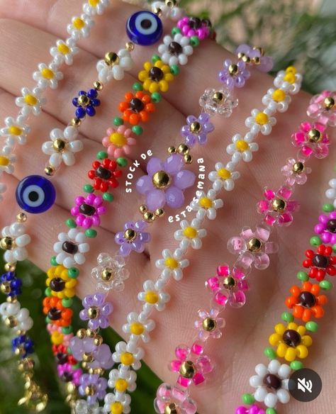 Things To Make With Seed Beads, Sea Bead Bracelets Ideas, Seed Bead Jewelry Ideas, Diy Jewelry Making Tutorials, Sea Stars, Diy Jewelry Unique, Bracelet Craft Diy, Beaded Necklace Diy, Bead Charms Diy