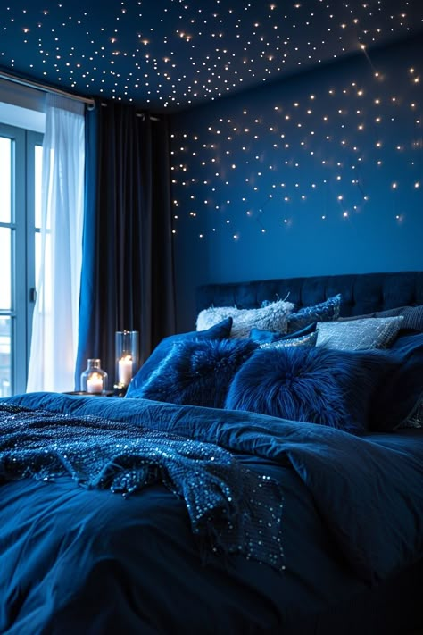 Night Sky Bedroom Theme, Starry Night Bedroom Theme, Cozy Bedroom Aesthetic Night, Star Themed Room, Dark Blue Bedroom Aesthetic, Star Themed Bedroom, Night Sky Bedroom, Bedroom References, Starry Night Bedroom