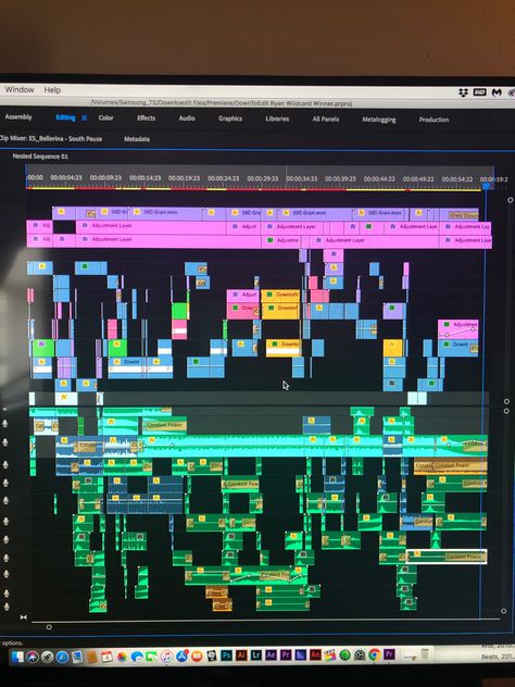 Video Editing Timeline, Premiere Pro Aesthetic, Video Editing Youtube, Film Editor Aesthetic, Video Editing Premiere Pro, Film Editing Aesthetic, Premiere Aesthetic, Radio Silence Aesthetic, Video Editor Aesthetic