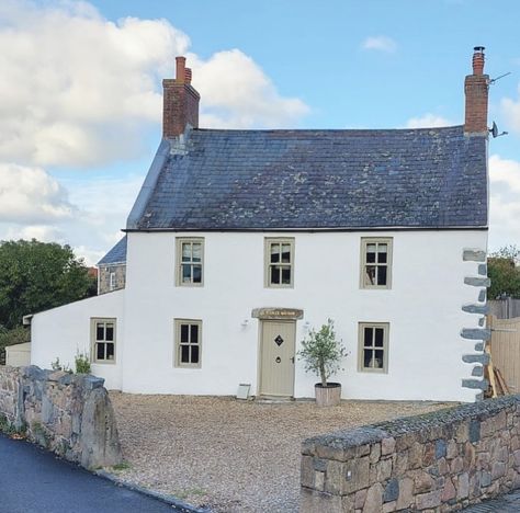 Country Cottage Exterior Colors, Ireland Farmhouse, Irish Farmhouse Exterior, English Country Cottage Exterior, Irish Cottage Exterior, Scotland Homes, Georgian Exterior, English Cottage Exterior, Cottage Exterior Colors