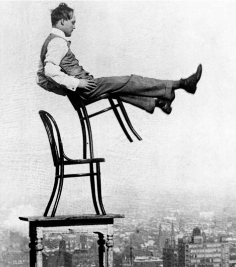 omg Living On The Edge, On The Edge, A Chair, Old Pictures, Old Photos, Vintage Photos, The Edge, Circus, A Man