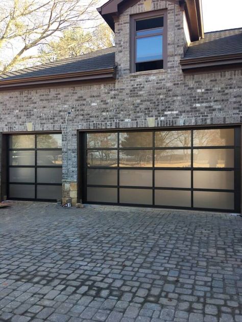 Garage Doors Glass, Contemporary Garage Doors, Contemporary Garage, Electric Garage Doors, Glass Garage, Automatic Garage Door, Garage Door Windows, Modern Garage Doors, Garage Door Styles