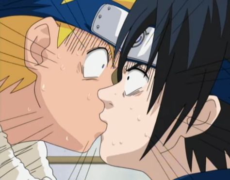 OKAY LISTEN NARUTOS FIRST KISS WAS SASUKE THANK YOU! Naruto Funny Moments, Naruto Episodes, Naruto And Sasuke Kiss, Naruto Show, Boruto Next Generation, Sasuke X Naruto, Naruto And Hinata, Monster Concept Art, Naruto Funny