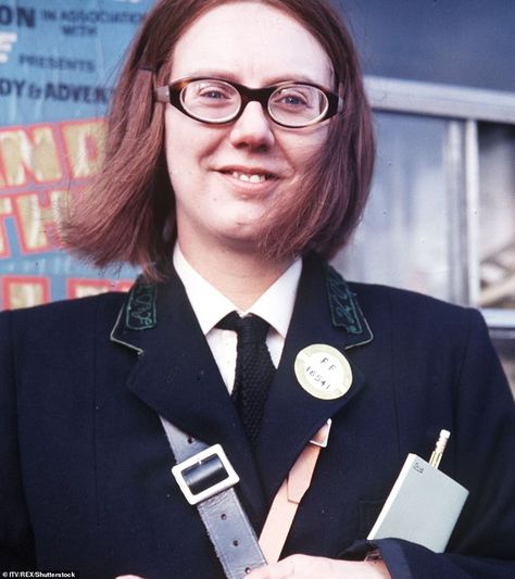 Anna Karen was best known for her role as Olive in the 1970s sitcom On The Buses Peggy Mitchell, British Tv Comedies, Barbara Windsor, Moving To London, 1970s Childhood, Great Comedies, Vintage Television, Childhood Memories 70s, Classic Comedies