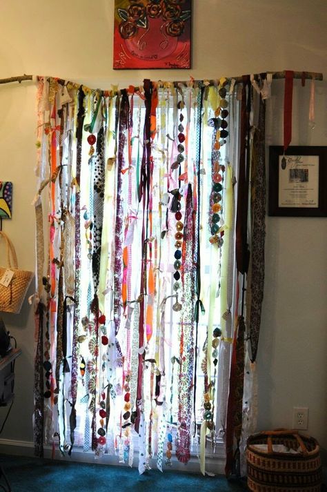 Rideaux Boho, Bohemian Curtains, Hippy Room, Hippie Homes, Boho Curtains, Hippie Decor, Deco Boheme, Bohol, Beaded Curtains