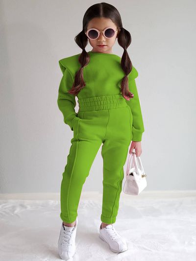 Belle Outfit, Sporty Suit, Fashion Baby Girl, Green Outfits, Fashion Baby Girl Outfits, Girl Trends, Causal Outfits, Matching Swimwear, Sweatpants Shorts