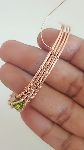 Evergreen Emerald Wire Weave Adjustable Bracelet Tutorial Wire Wrap Bracelet Tutorial, Wire Bracelets Diy, Wire Bracelet Tutorial, Rock Wrapping, Adjustable Wire Bracelet, Friendship Bracelet Tutorial, Wire Weaving Techniques, Wrap Bracelet Tutorial, Wire Weaving Tutorial