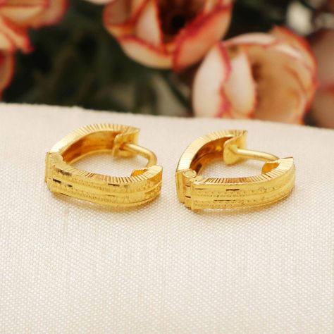 Gold Bali, Bali Earrings, Saree Designs Party Wear, Gold Jewellery Design, Simple Jewelry, 22k Gold, Jewellery Design, Gold Jewellery, Diy Fashion