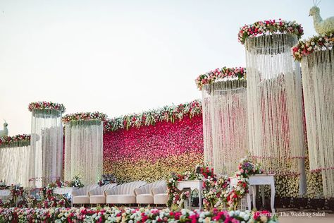 Decoration Ideas Wedding, Indian Wedding Decorations Receptions, Engagement Stage Decoration, Reception Stage Decor, Themed Wedding Decorations, Wedding Stage Backdrop, Wedding Hall Decorations, Mumbai Wedding, Wedding Stage Decor