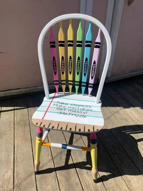 Teacher Cricut Ideas Classroom, Wood Teacher Gifts Diy, Library Cricut Ideas, Painted Teacher Chair Classroom, Diy Teacher Decor Classroom Ideas, Elementary Education Graduation Party, Classroom Chair Ideas, Classroom Teacher Chair, Teacher Painted Chair