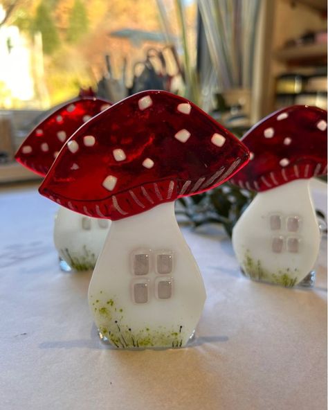 Fused Glass Art Mushroom, Fused Glass Patterns Free, Fused Glass Mushrooms, Fused Glass Projects Ideas, Glass Fusing Ideas, Glass Video, Mushroom Candle, Argyll Scotland, Fused Glass Candle Holder