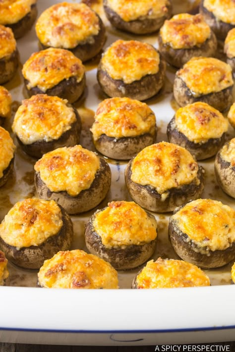 Stuffed Mushroom Recipe, Mushroom Stuffing, Mushroom Appetizers, Cheese Stuffed Mushrooms, Baked Mushrooms, Mushroom Recipe, Stuffed Mushroom, Three Cheese, Cheese Stuffed